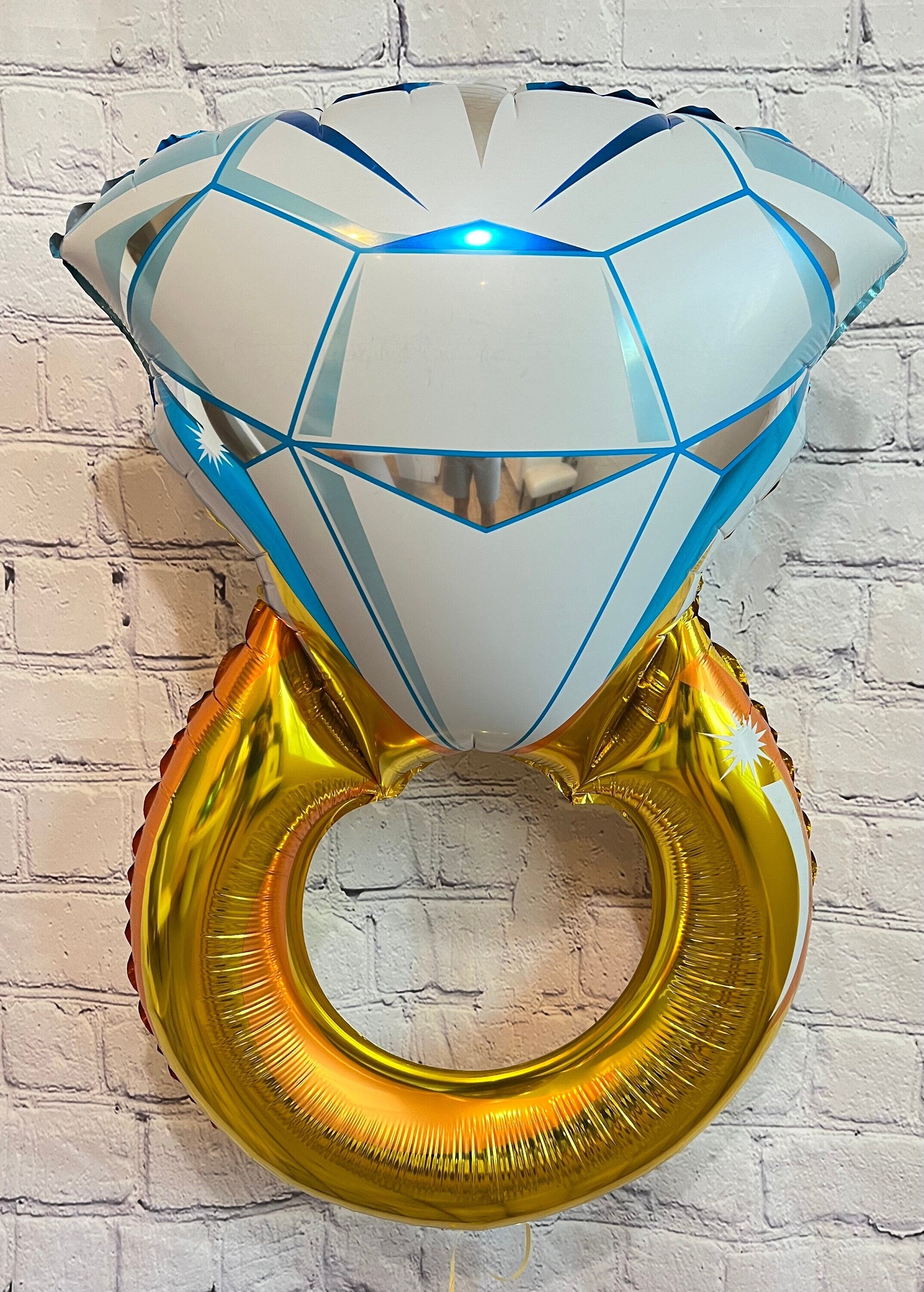 Engagement Ring Balloon – Jumbo Gold Foil Party Decor